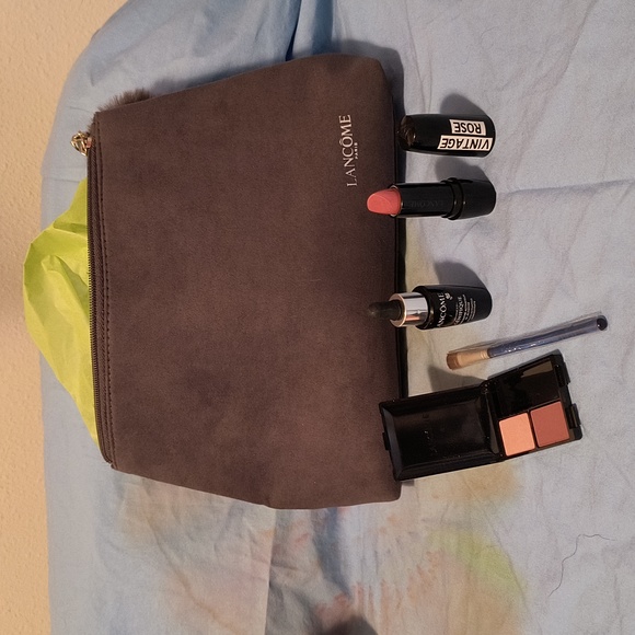 Lancome Makeup Set ALL NEW - Picture 2 of 6